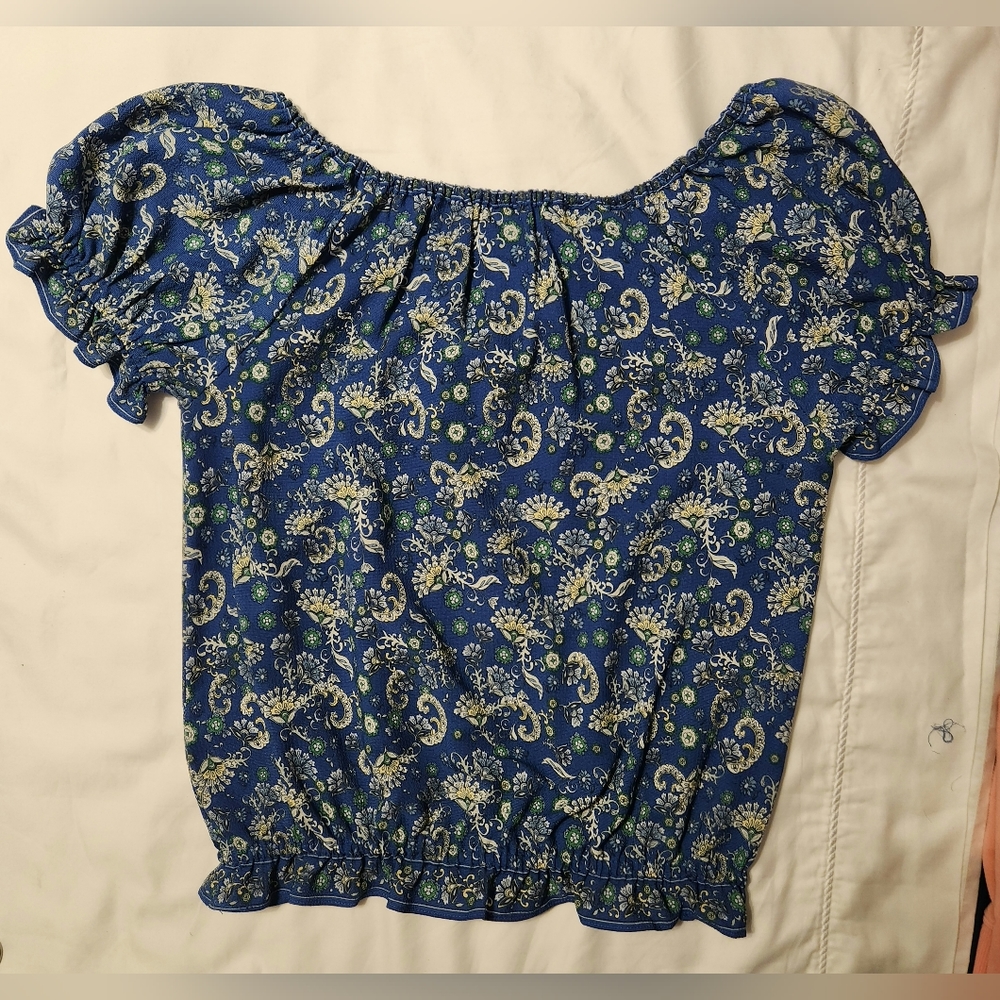 Max Studio Women's Short Sleeve with Bubble Hem Blouse Blue Floral Size Small - Picture 4 of 5